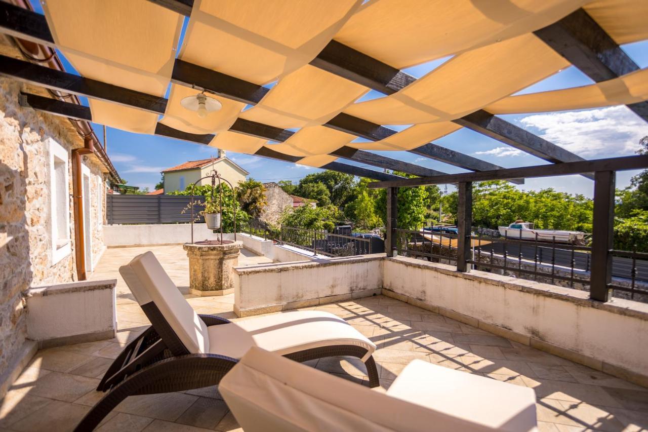Villa Hrustika - Heated Pool, Jacuzzi & Sauna Gabonjin ภายนอก รูปภาพ